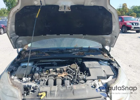 2014 Ford Focus Se z USA, uszkodzony, nr VIN 1FADP3K23EL424927